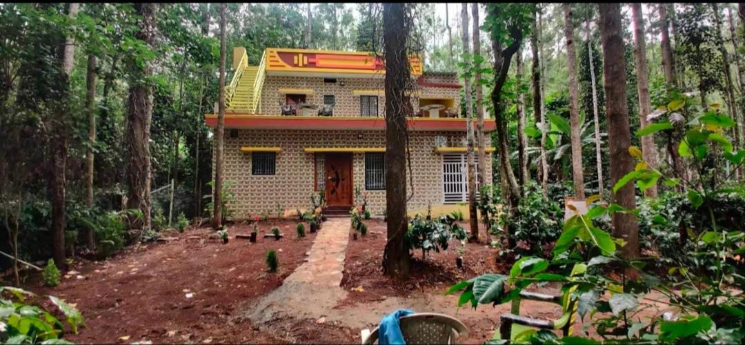 Sp Resort Inn Yercaud Exteriör bild